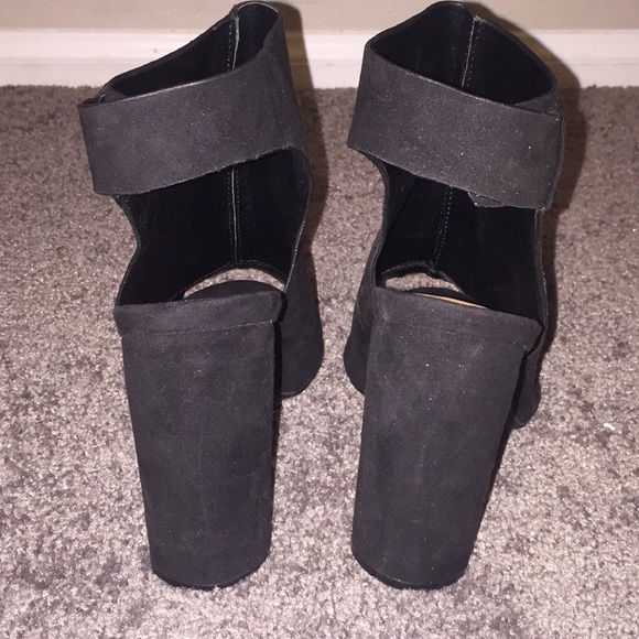 Charlotte Russe black heels. - Picture 4 of 4